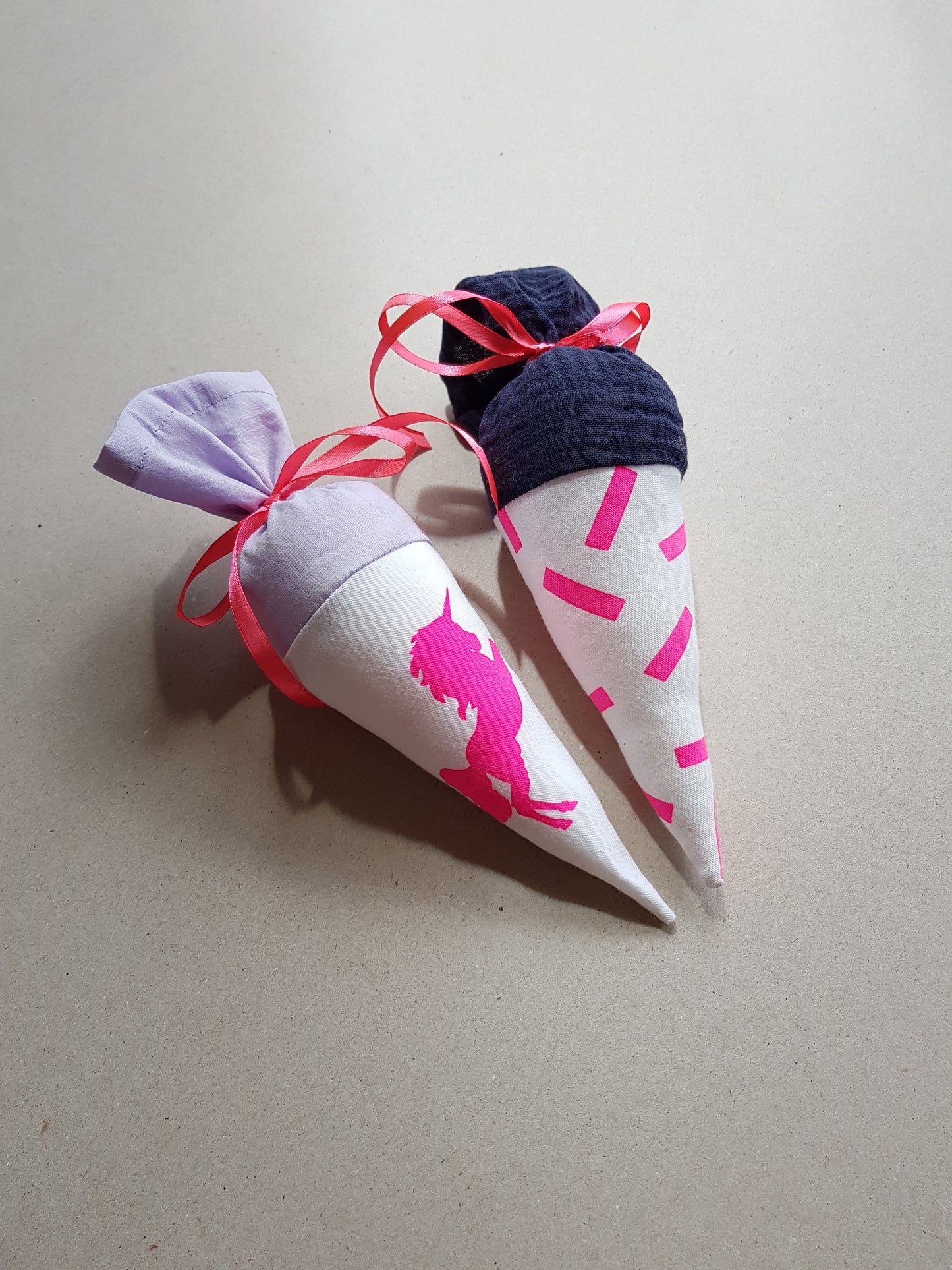 Pommes - Mini-Schultüte - Stencil & Cut File