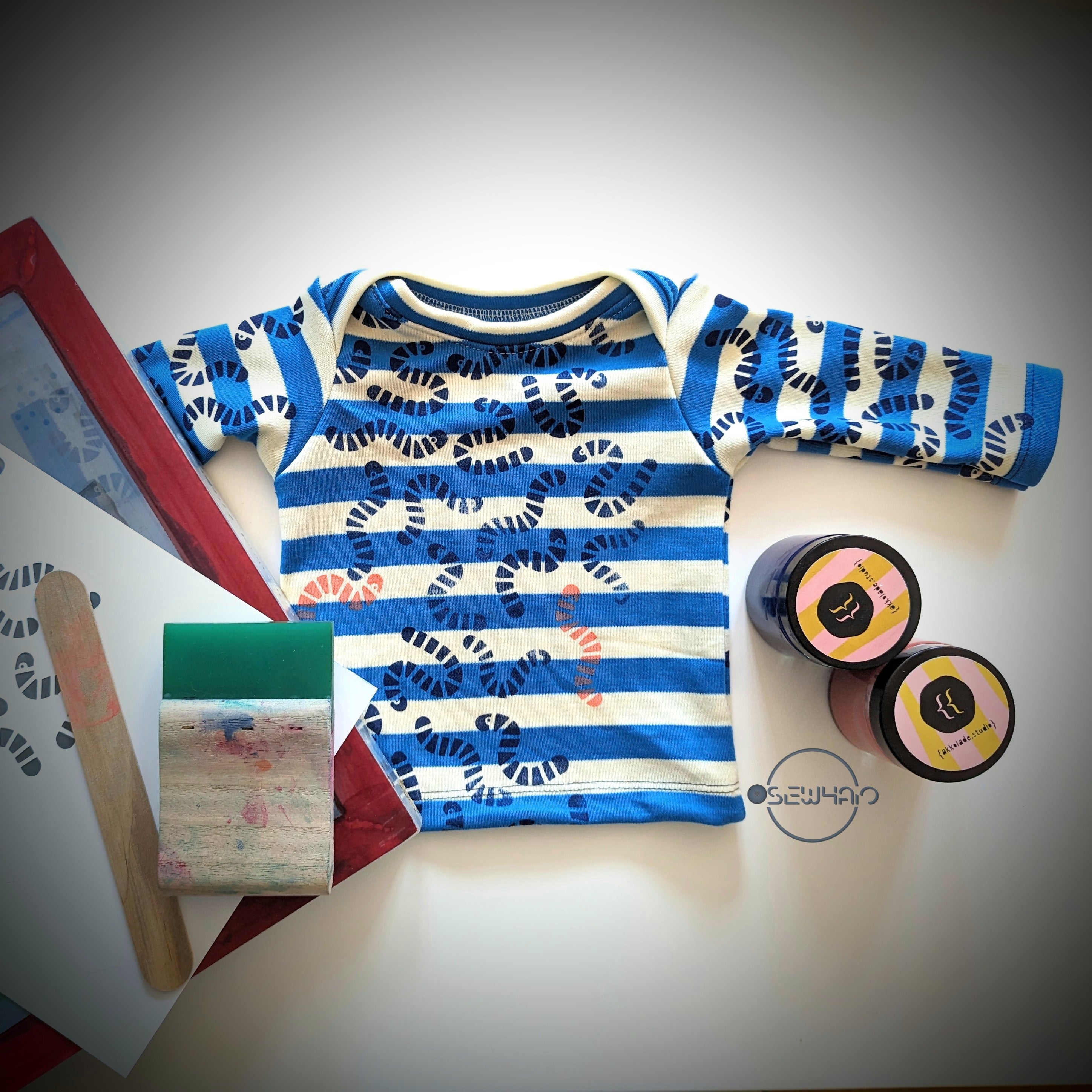 Worms Stencil & Cut File