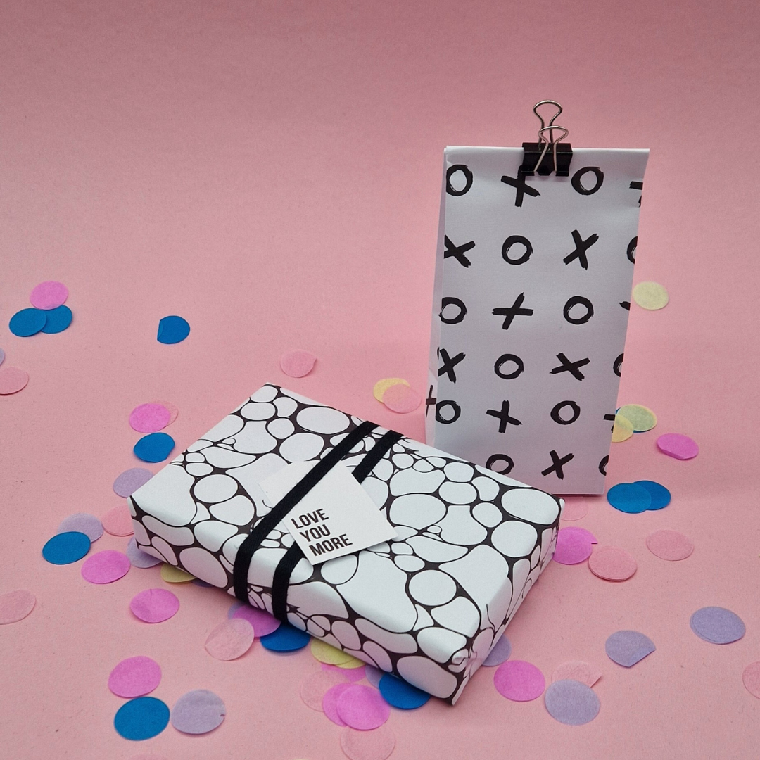 XO Pattern Gift Bag Template