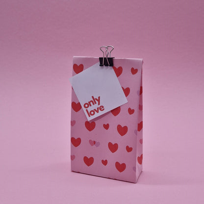Love & Hearts - Geschenktüten-Vorlage