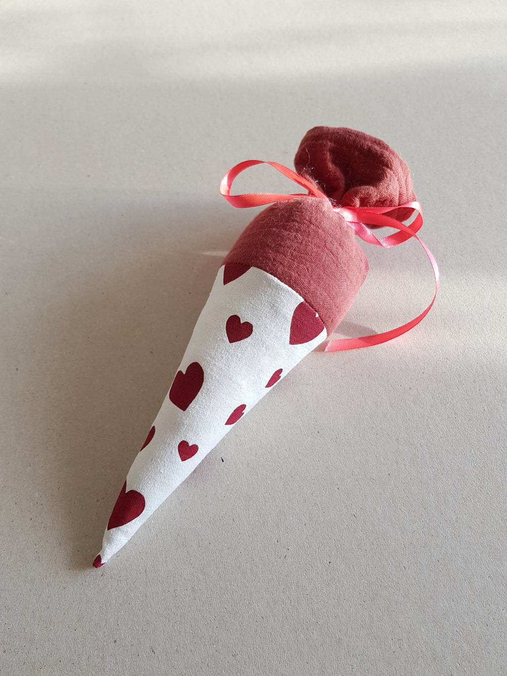 Hearts - Mini-Schultüte - Stencil & Cut File