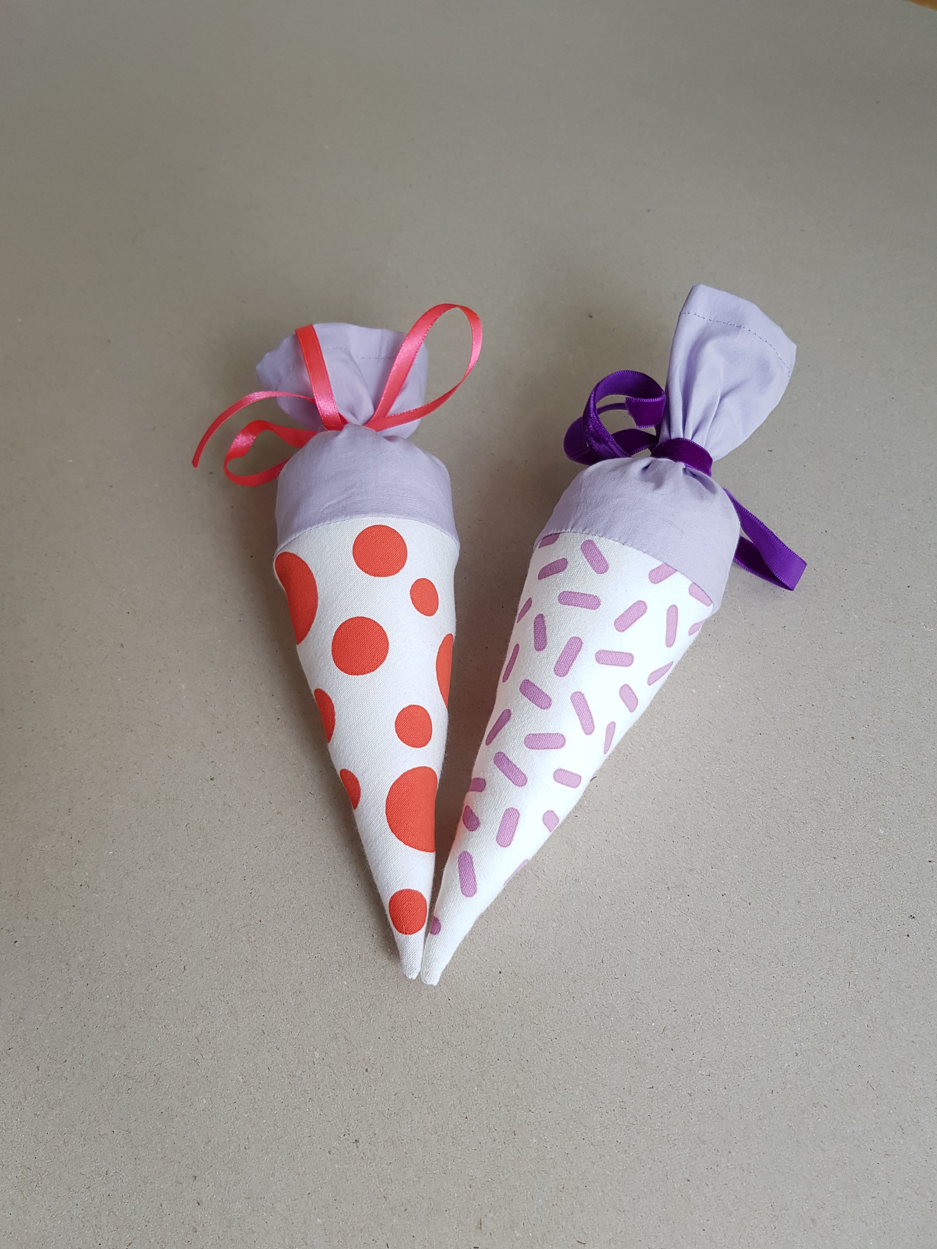 Confetti - Mini-Schultüte - Stencil & Cut File