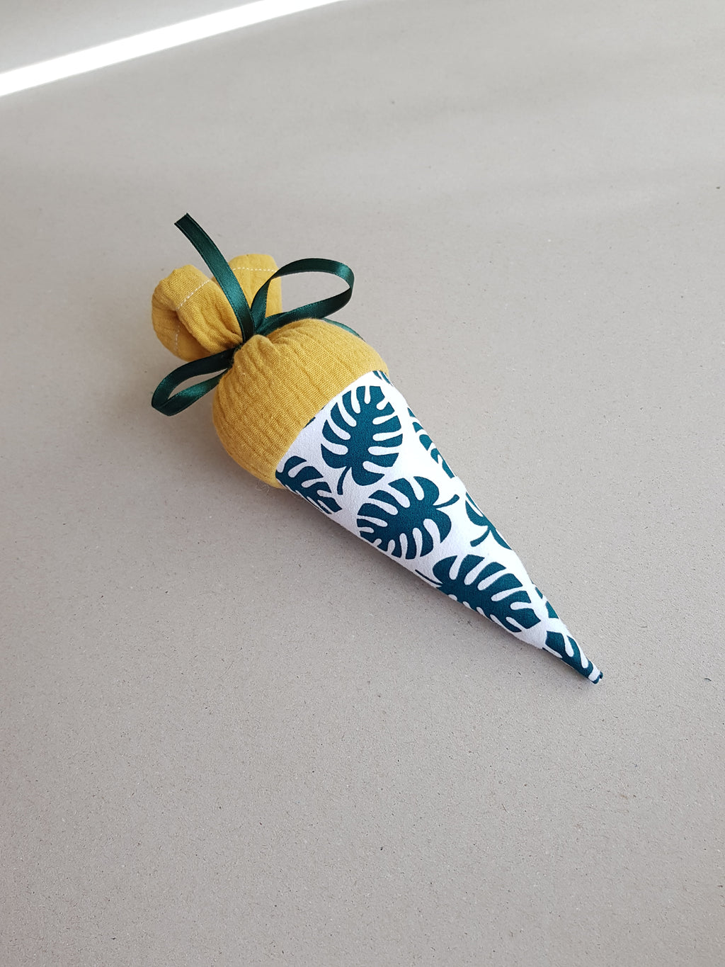 Monstera - Mini-Schultüte - Stencil & Cut File