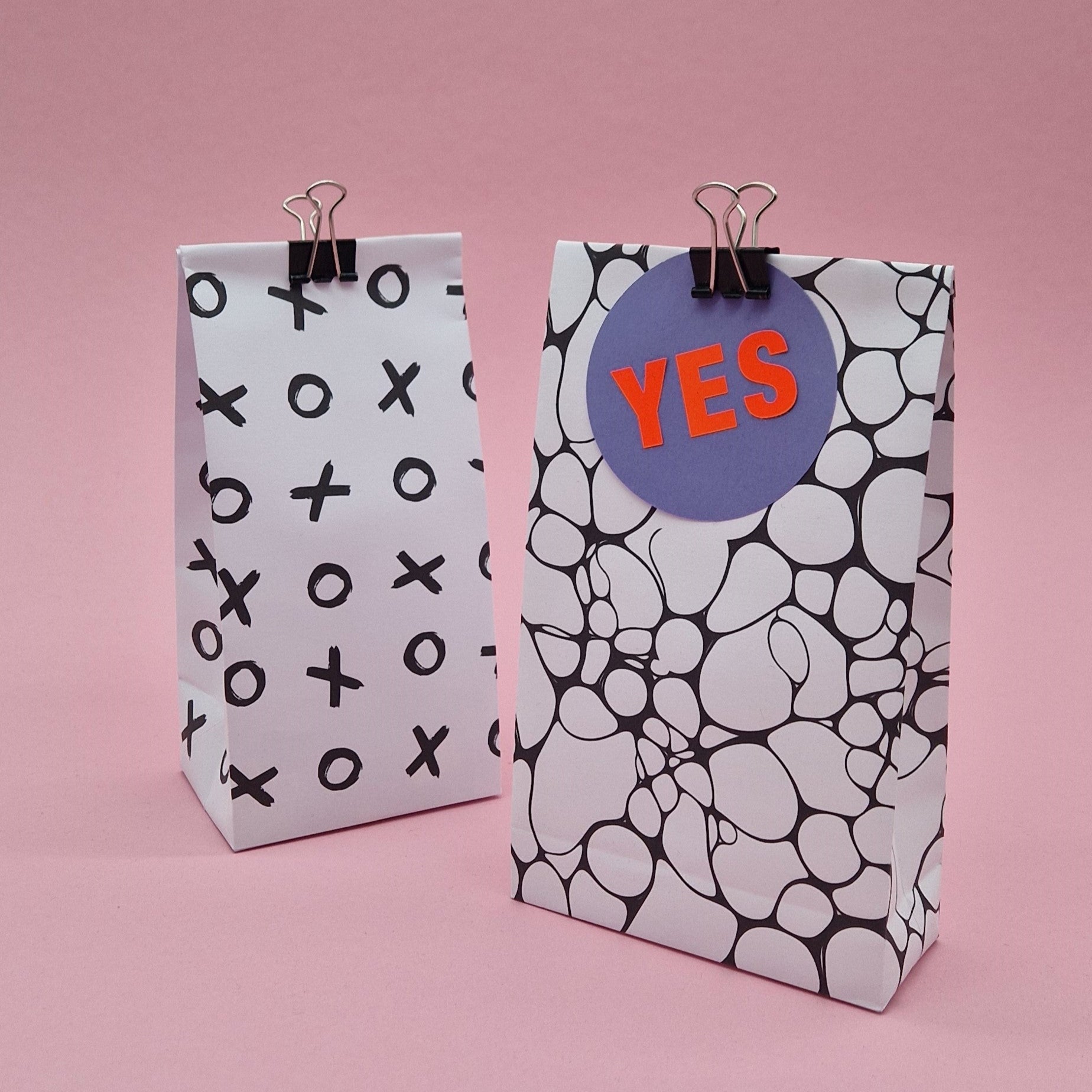 XO Pattern Gift Bag Template